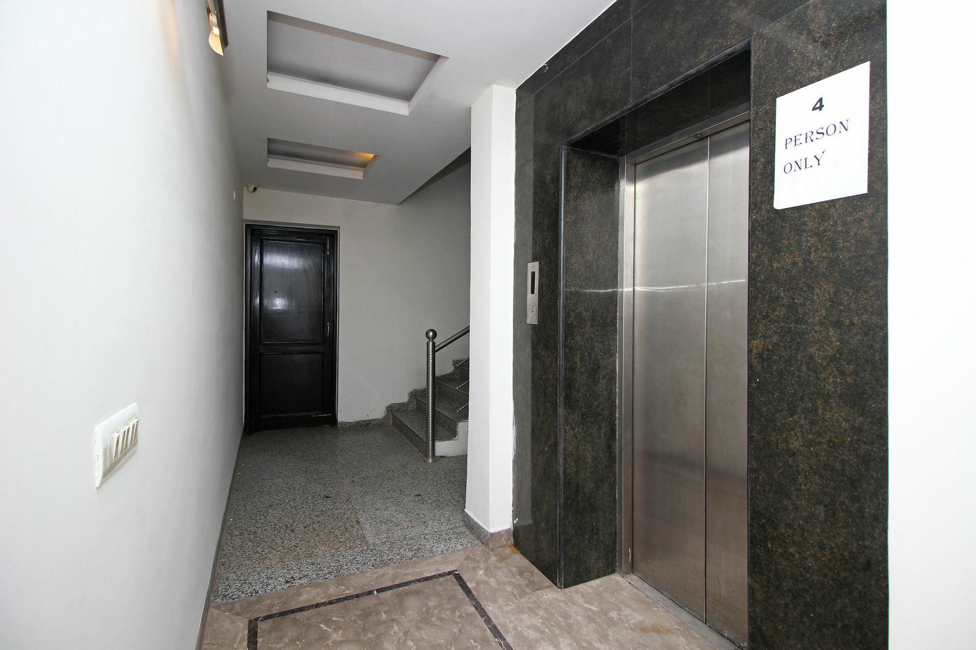 Oyo 9030 Hotel Delhi Airport Plaza New Delhi Ngoại thất bức ảnh